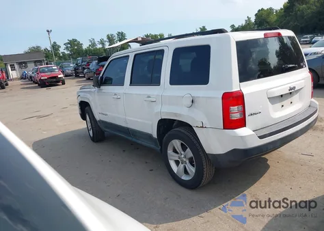 2011 Jeep Patriot Sport из США, поврежденный, VIN 1J4NF1GBXBD222987